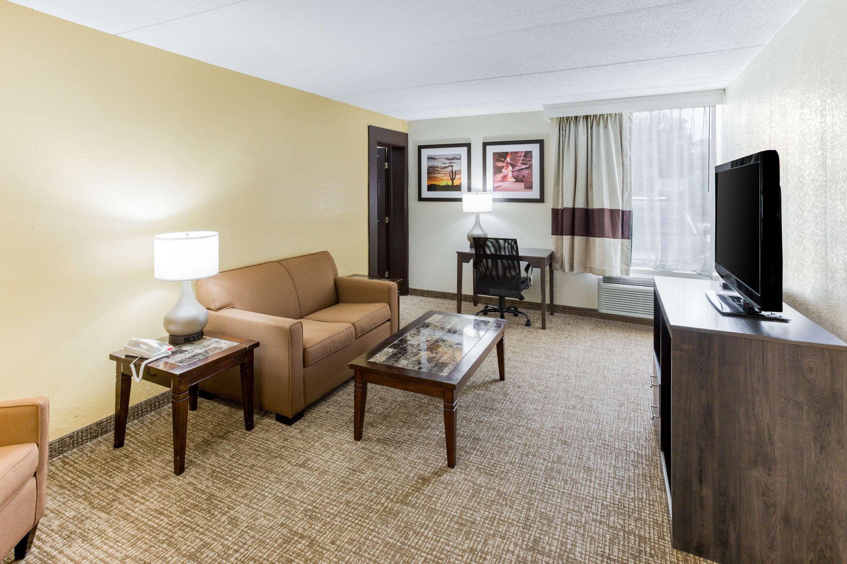 Quality Inn & Suites Plattsburgh Dış mekan fotoğraf